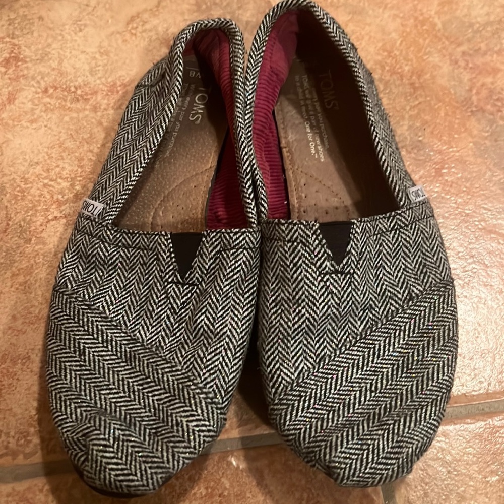 Toms shoes